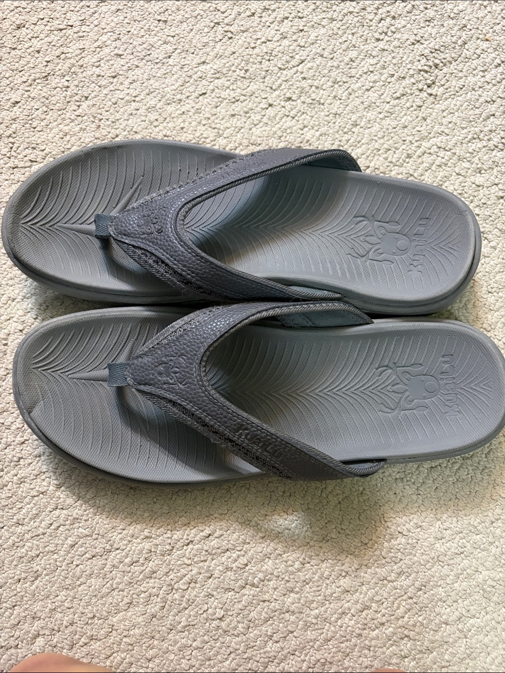 Kuailu Men's Gray orthotic Comfort Flip-Flop Sandals